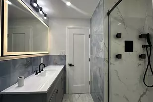 18 Davis St, Melville, NY 11747 - Photo 2