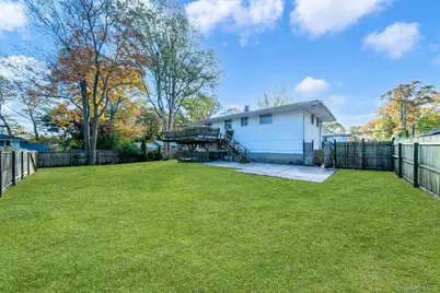 102 Jacqueline Lane, Centereach, NY 11720 - Photo 22