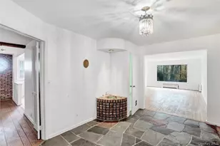 5 Chatham Pl, Dix Hills, NY 11746 - Photo 2