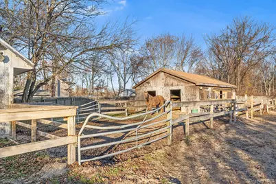 351 Atlantic Street, Central Islip, NY 11722 - Photo 34