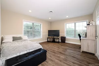 2 Nob Hill Drive, Elmsford, NY 10523 - Photo 16