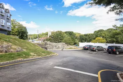 2 Nob Hill Drive, Elmsford, NY 10523 - Photo 36