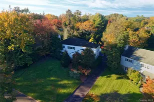 25 Hilltop Dr W, Great Neck, NY 11021 - Photo 2