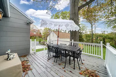 10 Siracusa Boulevard, Smithtown, NY 11787 - Photo 10