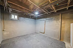 10 Siracusa Blvd, Smithtown, NY 11787 - Photo 32