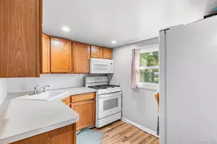 12-11 Brunswick Ave, Far Rockaway, NY 11691 - Photo 6