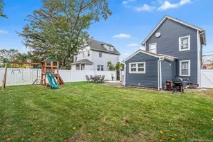 12-11 Brunswick Ave, Far Rockaway, NY 11691 - Photo 16