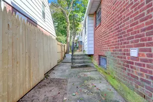 474 Roy St, West Hempstead, NY 11552 - Photo 16