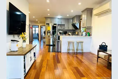 62-54 Dry Harbor Road #2nd Fl, Middle Village, NY 11379 - Photo 6