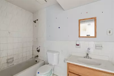 4600 Bronx Boulevard, Bronx, NY 10470 - Photo 18