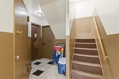 4600 Bronx Boulevard, Bronx, NY 10470 - Photo 6