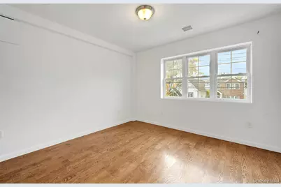 820 Hollywood Avenue, Bronx, NY 10465 - Photo 18