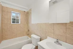 820 Hollywood Ave, Bronx, NY 10465 - Photo 24