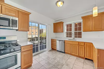 822 Hollywood Avenue, Bronx, NY 10465 - Photo 12