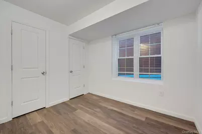 822 Hollywood Avenue, Bronx, NY 10465 - Photo 42