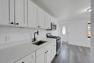 822 Hollywood Ave, Bronx, NY 10465 - Photo 34