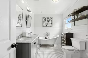 34 Davis Rd, Port Washington, NY 11050 - Photo 12