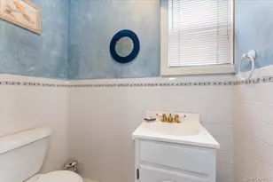 3183 Waterbury Ave, Bronx, NY 10465 - Photo 4