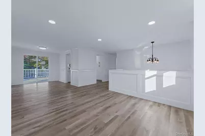 99 Elmwood Avenue, Selden, NY 11784 - Photo 6