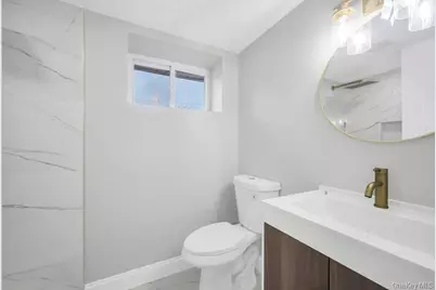 3004 New London Avenue, Medford, NY 11763 - Photo 16