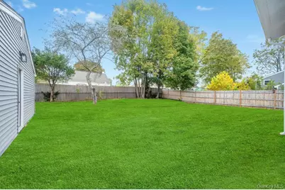 3004 New London Avenue, Medford, NY 11763 - Photo 36