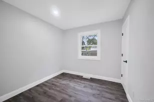 3004 New London Ave, Medford, NY 11763 - Photo 22