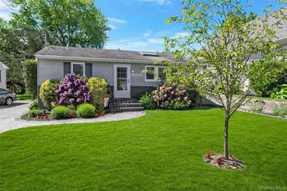 33 Willow Street, Aquebogue, NY 11931 - Photo 4