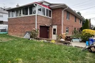 4824 Beverley Rd, Brooklyn, NY 11203 - Photo 16