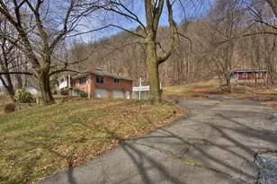 51 W Main St, Port Jervis, NY 12771 - Photo 4