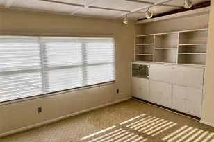 185 S Country Rd, Patchogue, NY 11772 - Photo 8