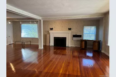 185 S Country Road #S. Country Rd, Patchogue, NY 11772 - Photo 6