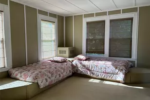 185 S Country Rd, Patchogue, NY 11772 - Photo 38