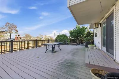 613 Smith Place, Oceanside, NY 11572 - Photo 26