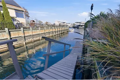 613 Smith Place, Oceanside, NY 11572 - Photo 24