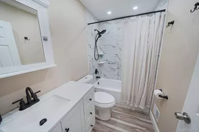 227 Springmeadow Drive #B, Holbrook, NY 11741 - Photo 8