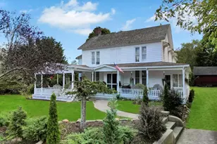 430 Montauk Hwy, East Moriches, NY 11940 - Photo 2