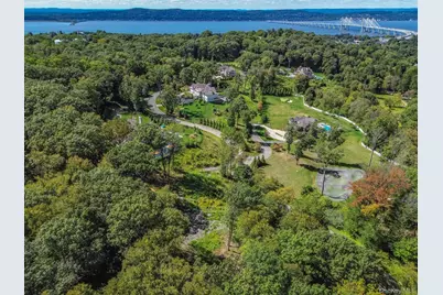 25 Carriage Trail, Tarrytown, NY 10591 - Photo 2