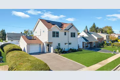 20 Bridge Lane, Hicksville, NY 11801 - Photo 18