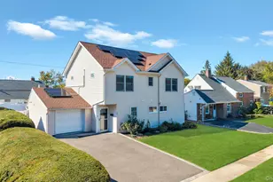 20 Bridge Ln, Hicksville, NY 11801 - Photo 18