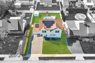 20 Bridge Ln, Hicksville, NY 11801 - Photo 20