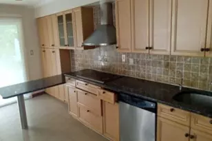 41 E View Ct, Jericho, NY 11753 - Photo 4