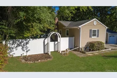 2880 Brookfield Drive, Yorktown Heights, NY 10598 - Photo 4