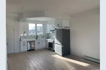 258-16 2nd Floor Hillside Avenue, Floral Park, NY 11004 - Photo 10