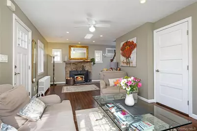 27 Smith Avenue, White Plains, NY 10605 - Photo 4