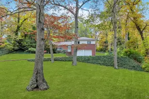 619 Caledonia Rd, Dix Hills, NY 11746 - Photo 2