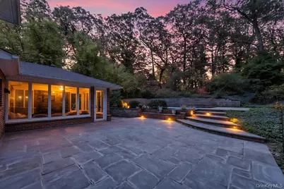 619 Caledonia Road, Dix Hills, NY 11746 - Photo 8