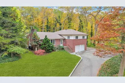 619 Caledonia Road, Dix Hills, NY 11746 - Photo 1