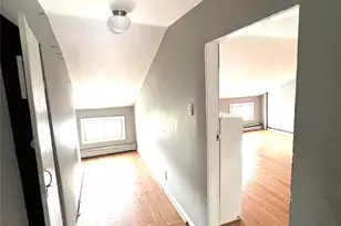 11-51 Welling Ct, Astoria, NY 11102 - Photo 4