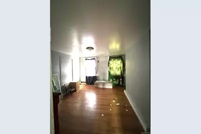 1151 Welling Court, Astoria, NY 11102 - Photo 8