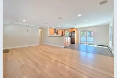 124 S Coleman Road, Centereach, NY 11720 - Photo 4